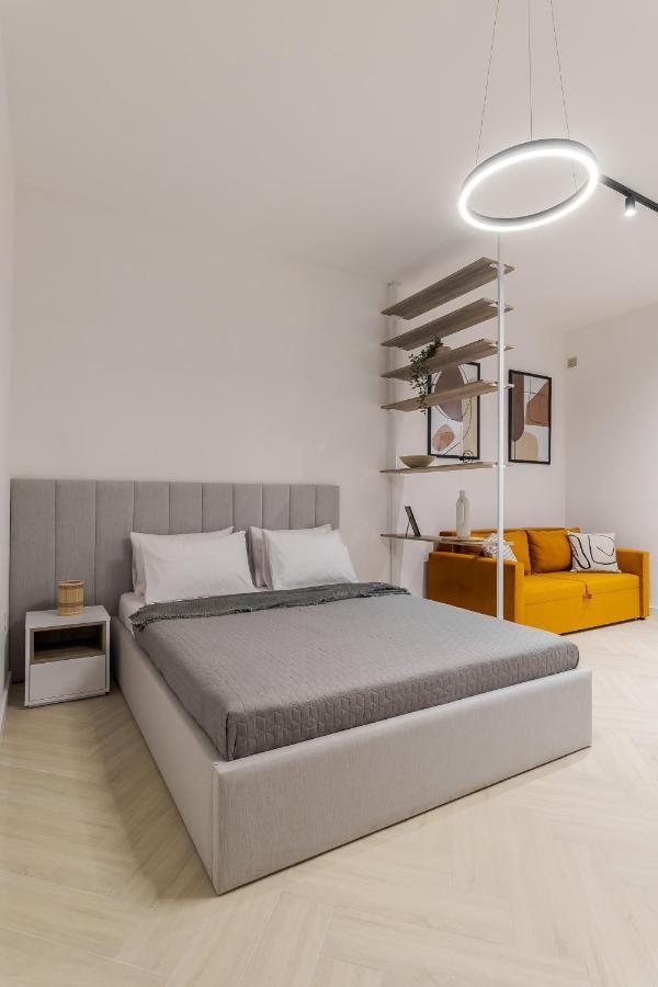 Inshiapartments On Ferentsa Lista Str Лвив Екстериор снимка