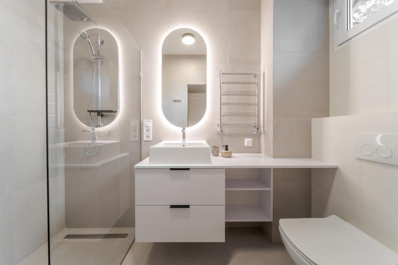 Inshiapartments On Ferentsa Lista Str Лвив Екстериор снимка